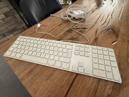 Apple Magic Keyboard mit Ziffernblock guter Zustand