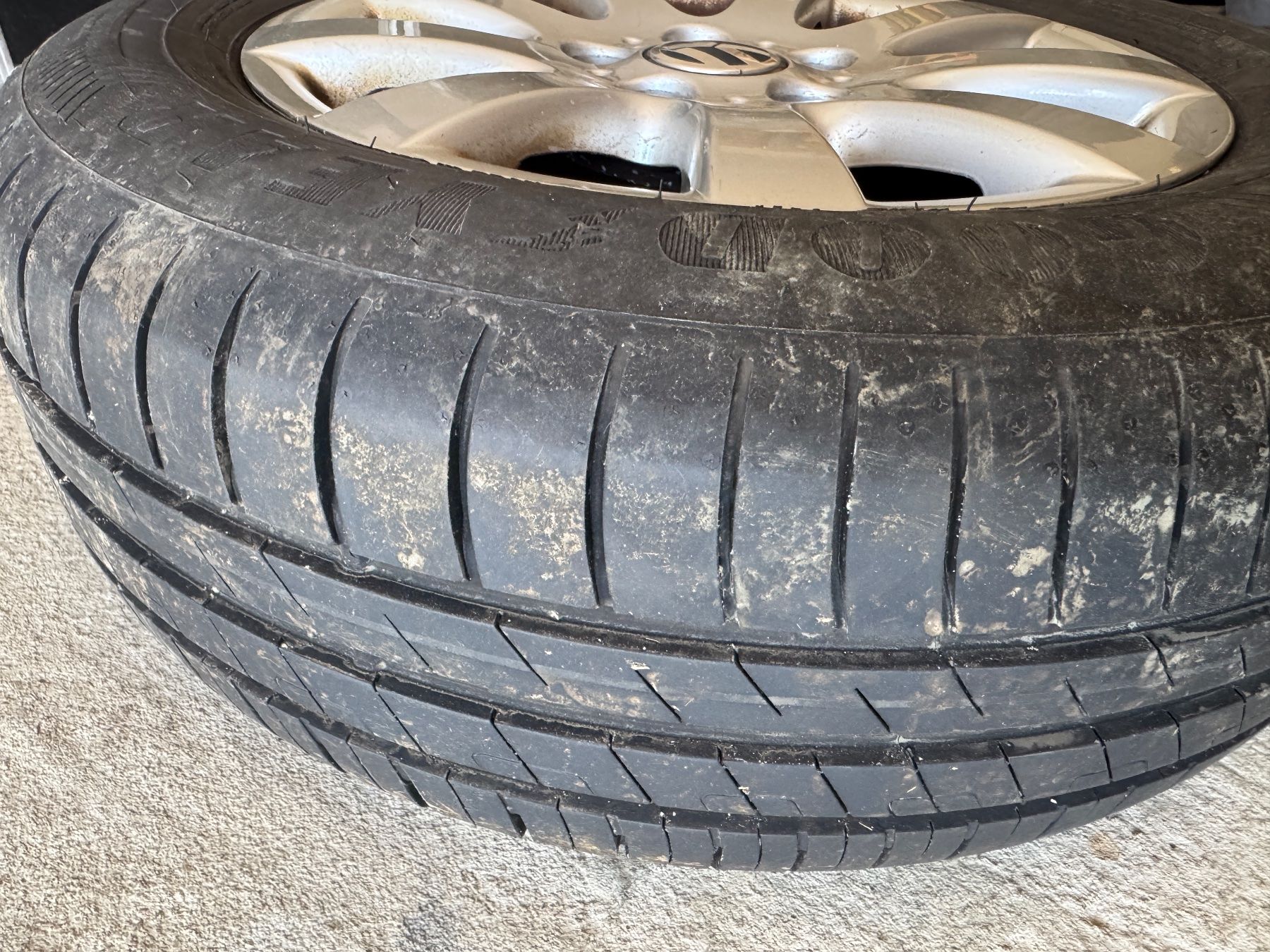 Volkswagen Pneus & Roues: VW Golf Plus Original Kompletträder – D'occasion à Dornach par shaker11 2