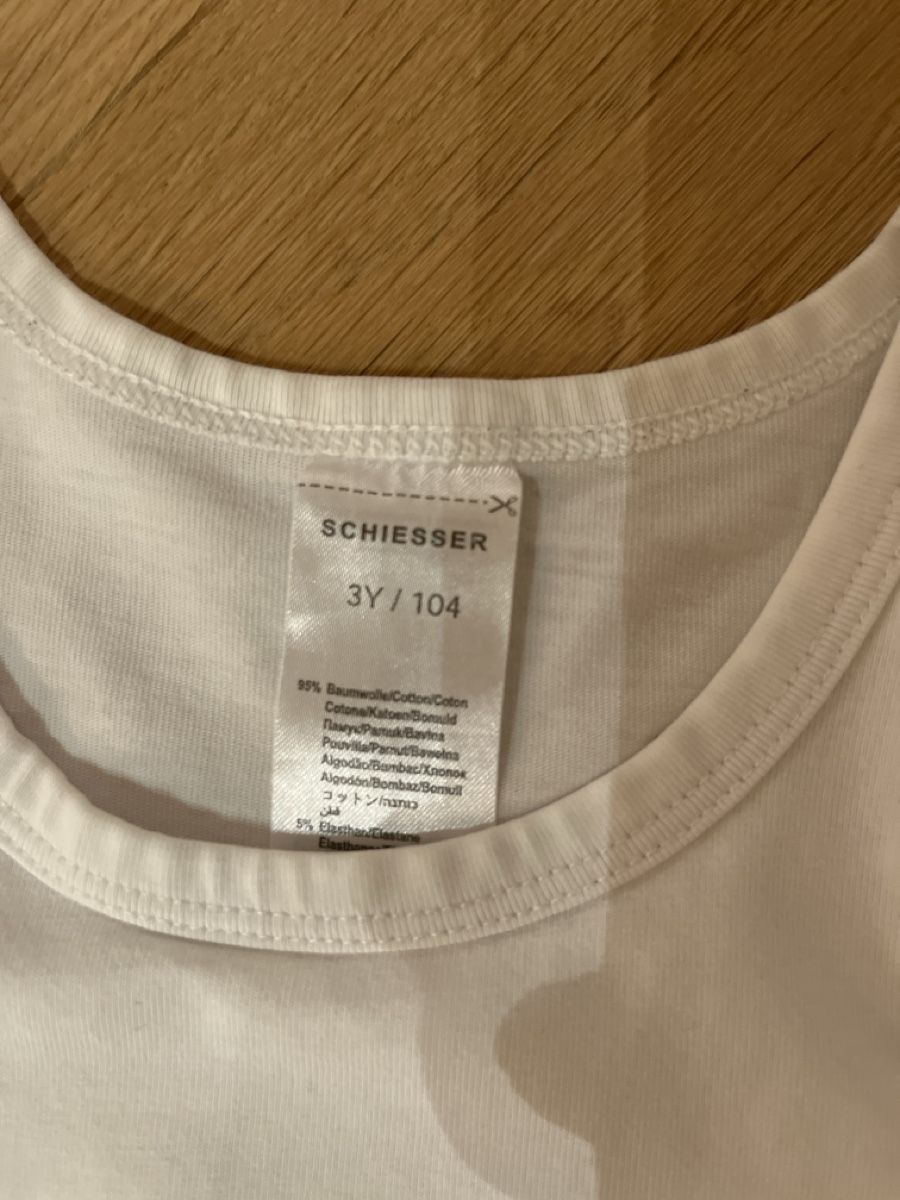 Schiesser Biancheria intima: Schiesser - 2x undershirts - size 104 – Nuovo (secondo la descrizione) da Planken venduto da R4gskL7 1