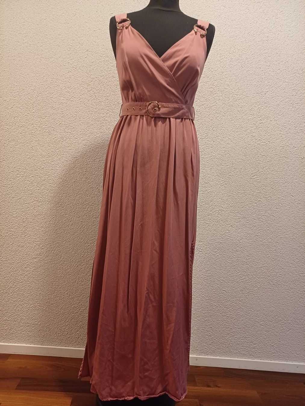 Robes: Kleid von Forever New Gr.34 – Neuf (Voir description) à Winterthur par Smily-_-