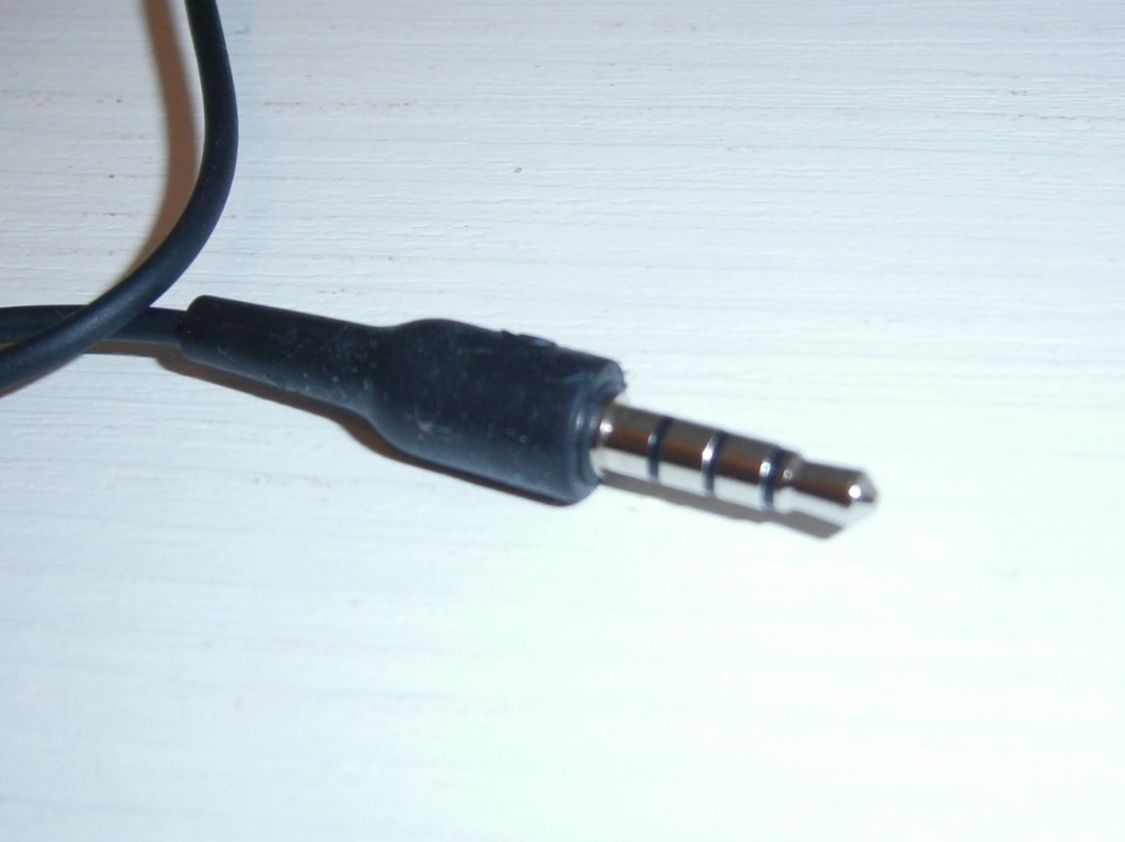 Nokia Cuffie: Original Nokia WH102 Kopfhörer mit Anrufannahme und Mikrofon – Usato da Schliern b. Köniz venduto da Hoehlenforscher 3