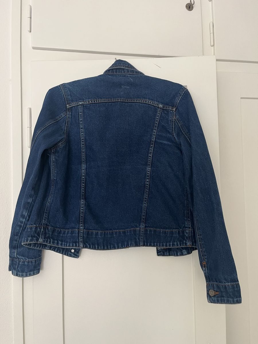 Vestes: Dunkelblaue Jeansjacke – D'occasion à Zürich par ale_t 1
