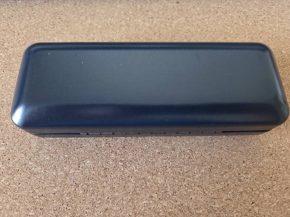 Autres vêtements & accessoires: Hardcase-Brillenetui von Davidoff – D'occasion à Maienfeld par ale_rm87 1