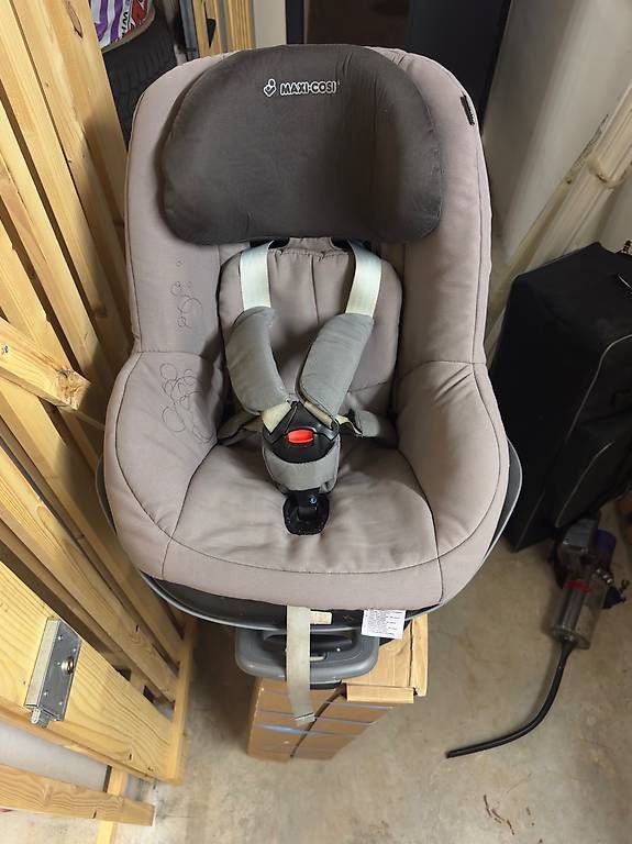 Maxi-Cosi Auto-Kindersitze: Maxi Cosi Autositz inkl Isofix – Gebraucht aus Frümsen von tattoonn 1