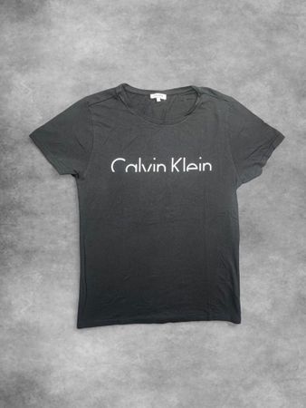 Calvin Klein T-shirt