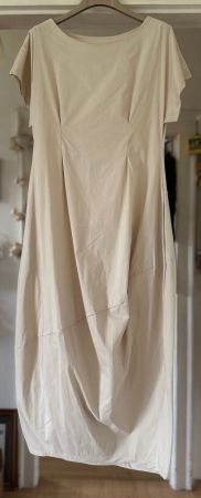 LONGUE ROBE! M