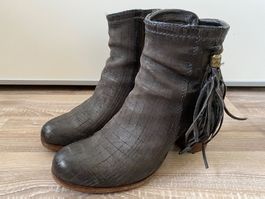 Coole Leder-Stiefeletten von Airstep Gr. 38