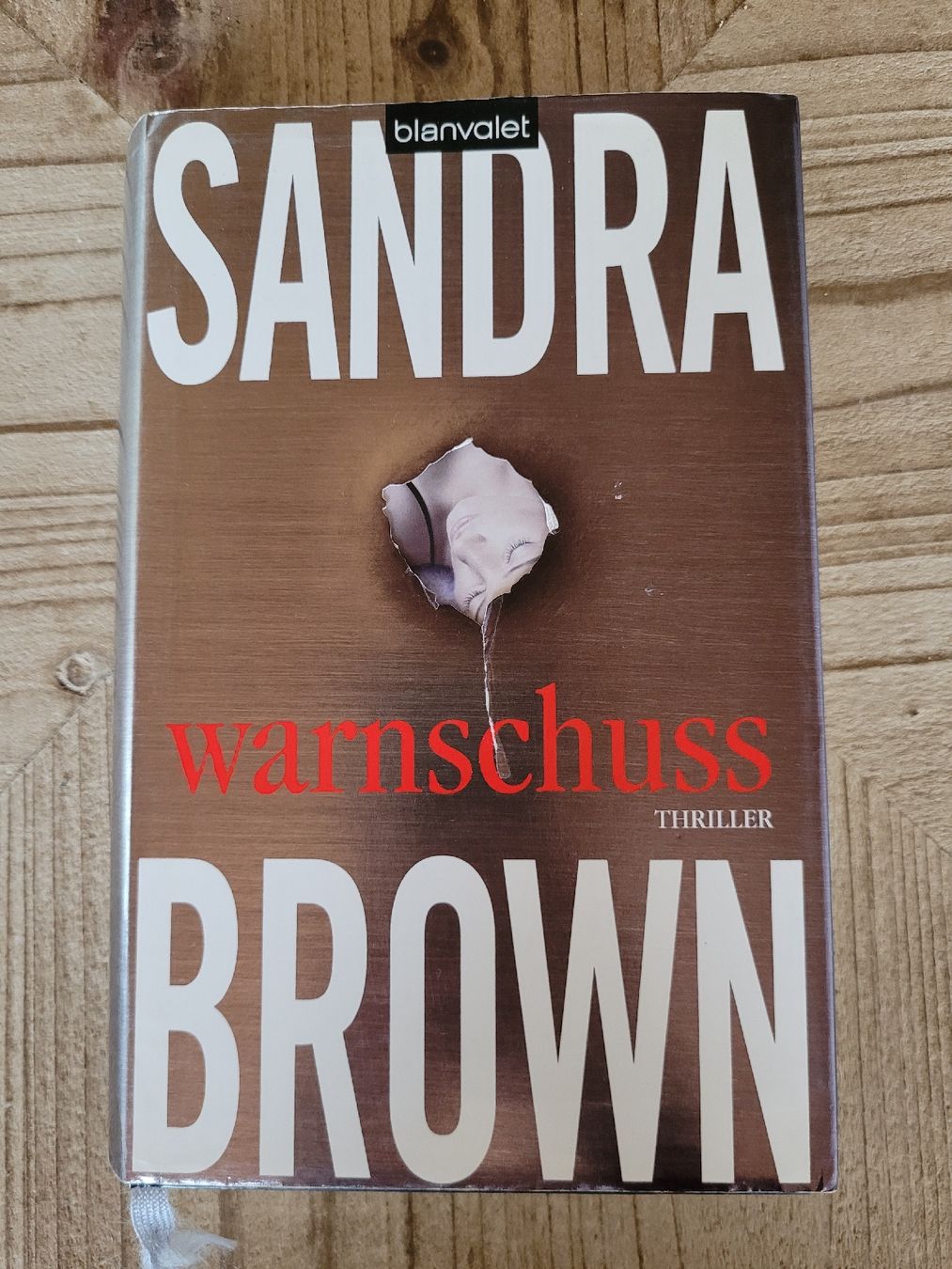 Livres: Sandra Bown Warnschuss – D'occasion à Perlen par Safari_23
