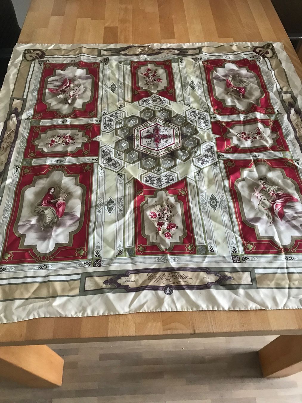 Foulards & écharpes: Foulard Seide Caffè Florian – D'occasion à Bern par Joeschi 1