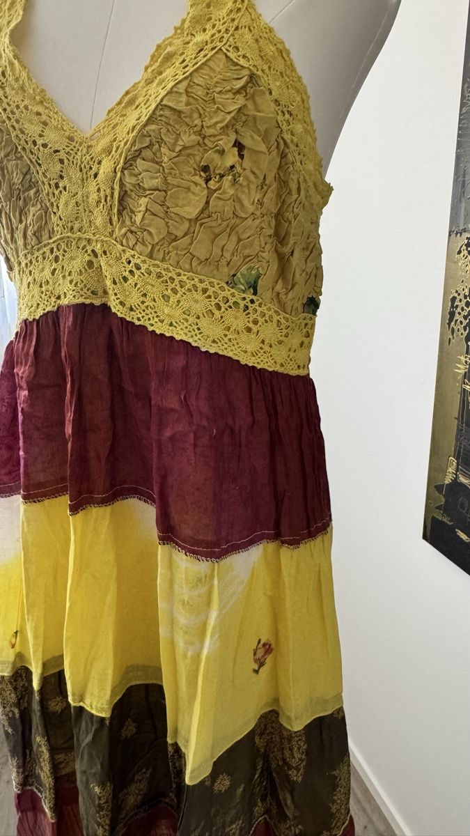 Kleider: Kleid gelb/bordeaux Grösse S  – Gebraucht aus Mörigen von TimelessFinds 1