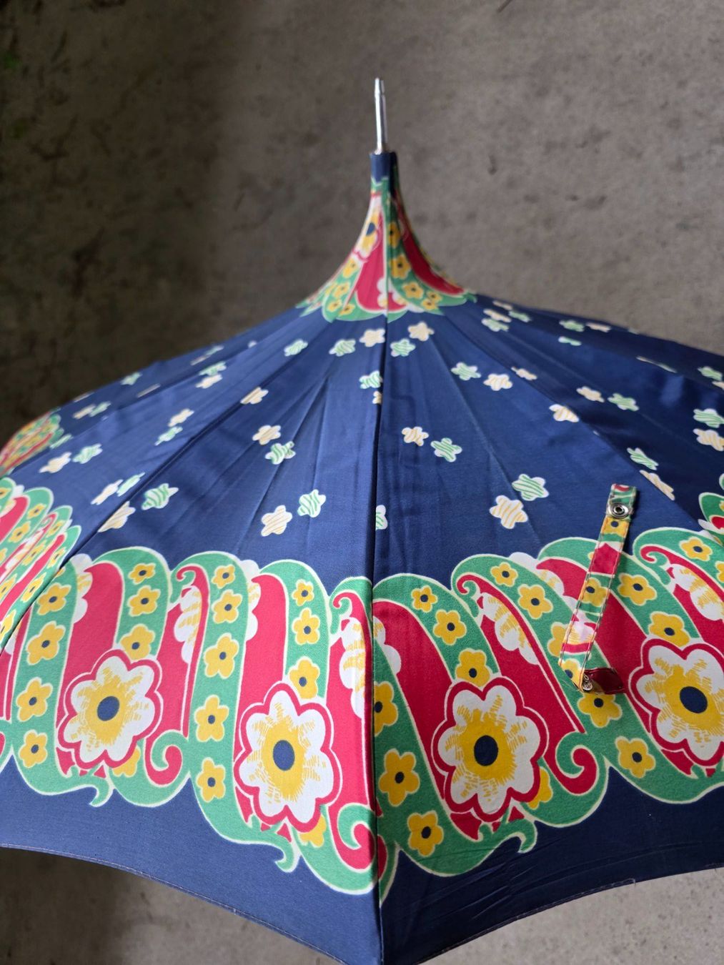 Ombrelli: antiker Regenschirm Schirm 84 cm x 86 cm – Usato da Walterswil BE venduto da Lonitti 8