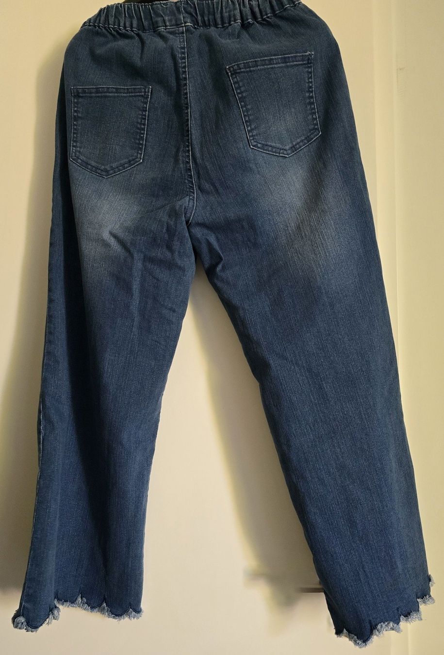 Jeans: Jeanshose mit Gummizug und Fransen – Usato da Bergdietikon venduto da ewa1005 4