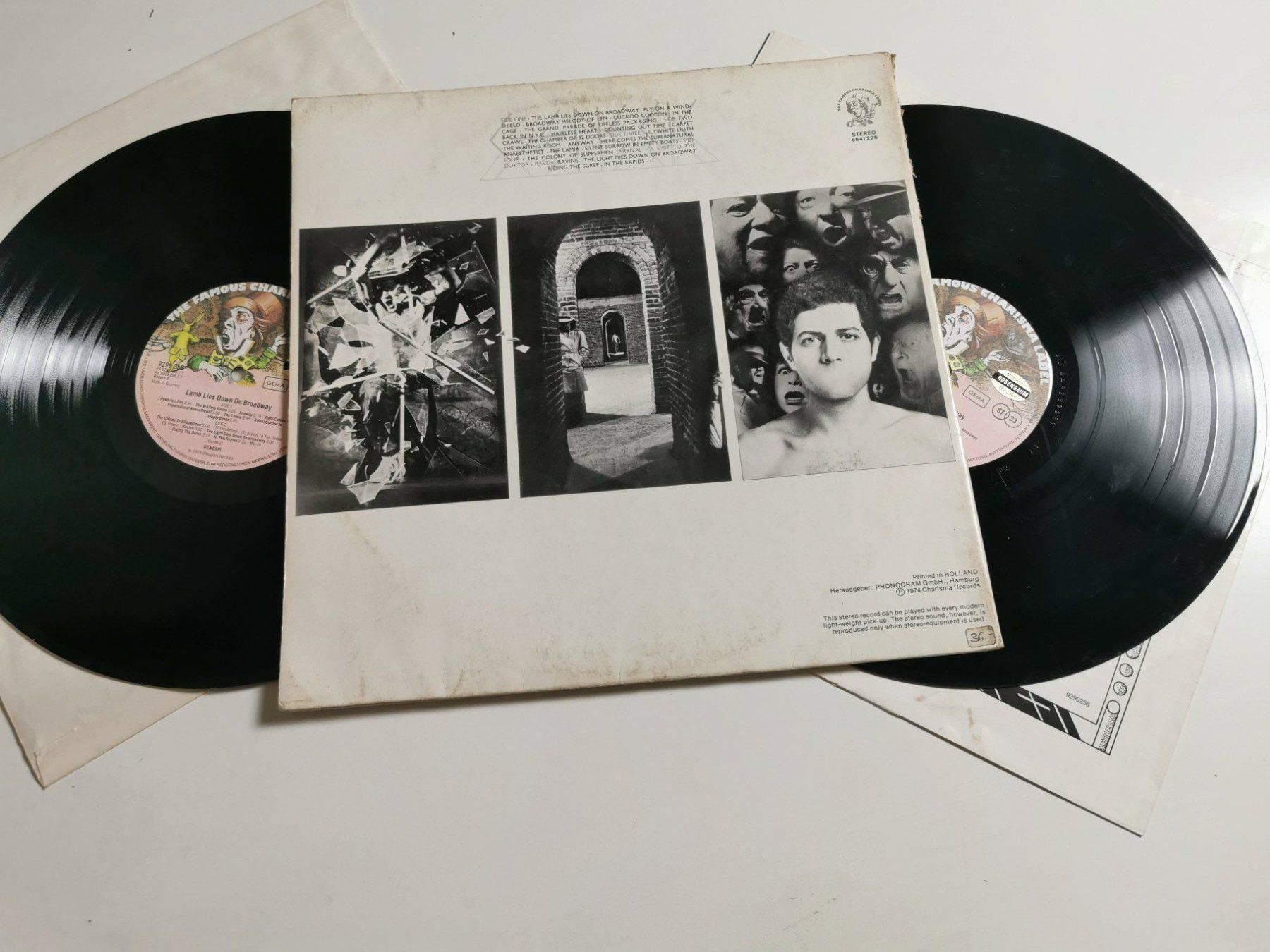 Dischi in vinile: GENESIS - THE LAMB LIES DOWN ON BROADWAY – Usato da Grafenried venduto da House-of-Oldies 1