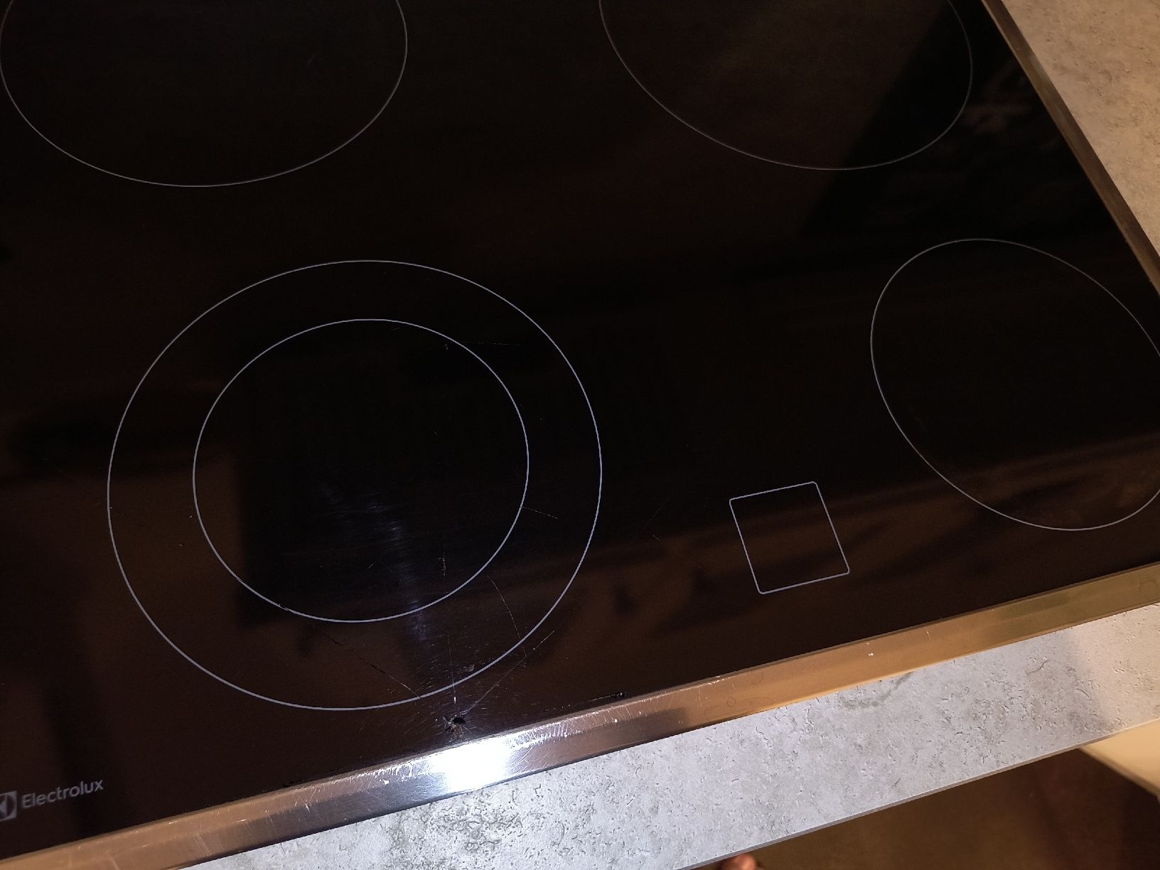 Electrolux Cucine: Glaskeramik Kochfeld Electrolux GK58PCN – Usato da Ziefen venduto da Shooter88 1