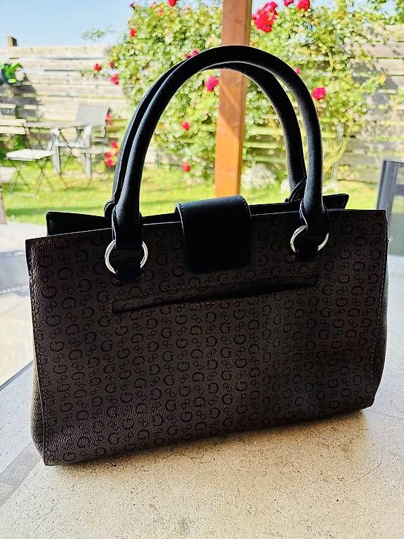 Guess Borse da donna: Guess Gerstein logo sac à main – Usato da Perroy venduto da barballalla 2
