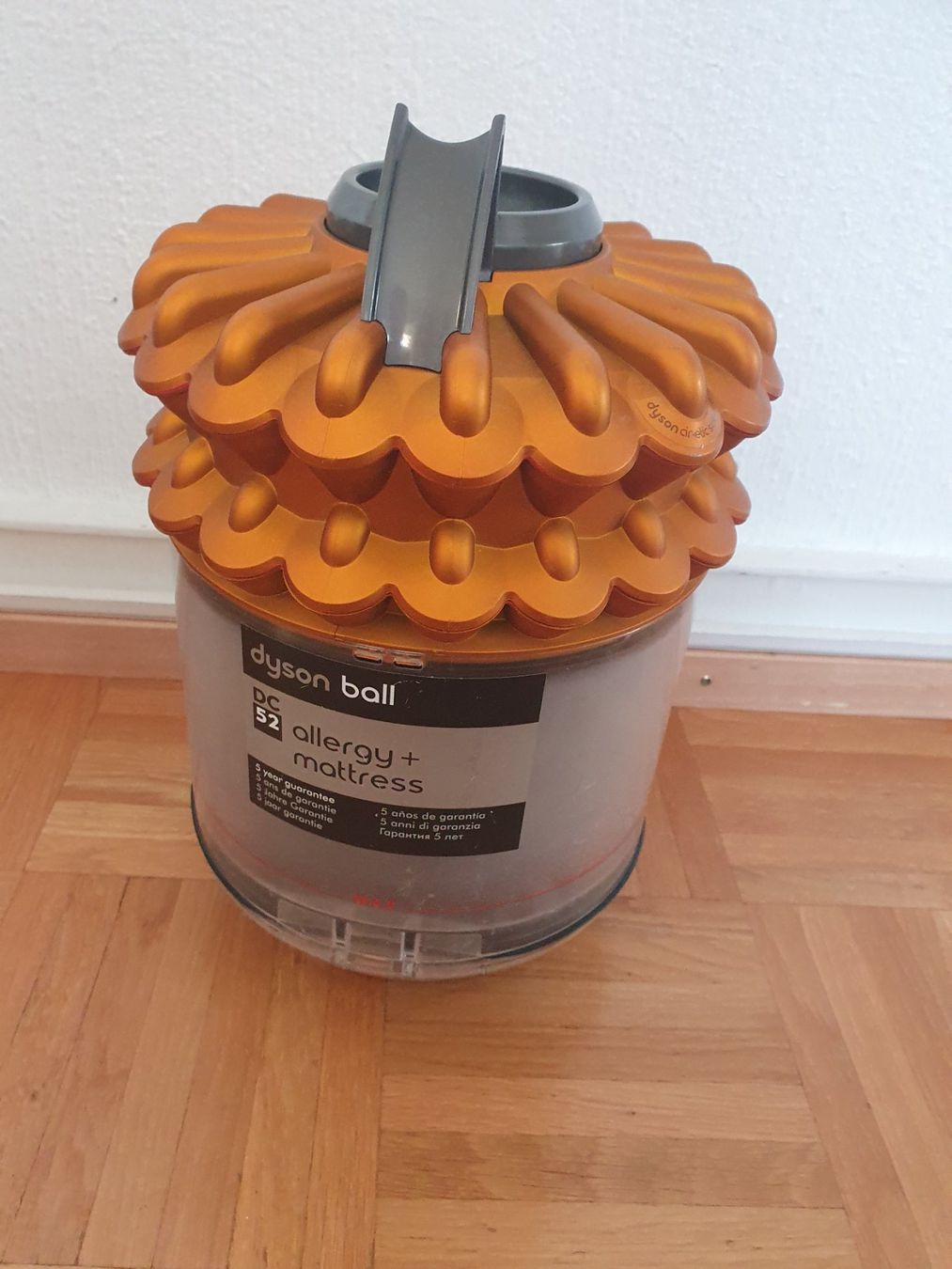 Dyson Aspirapolveri & Accessori: Cyclone DC52 d'occasion – Usato da Prilly venduto da RoDyRe