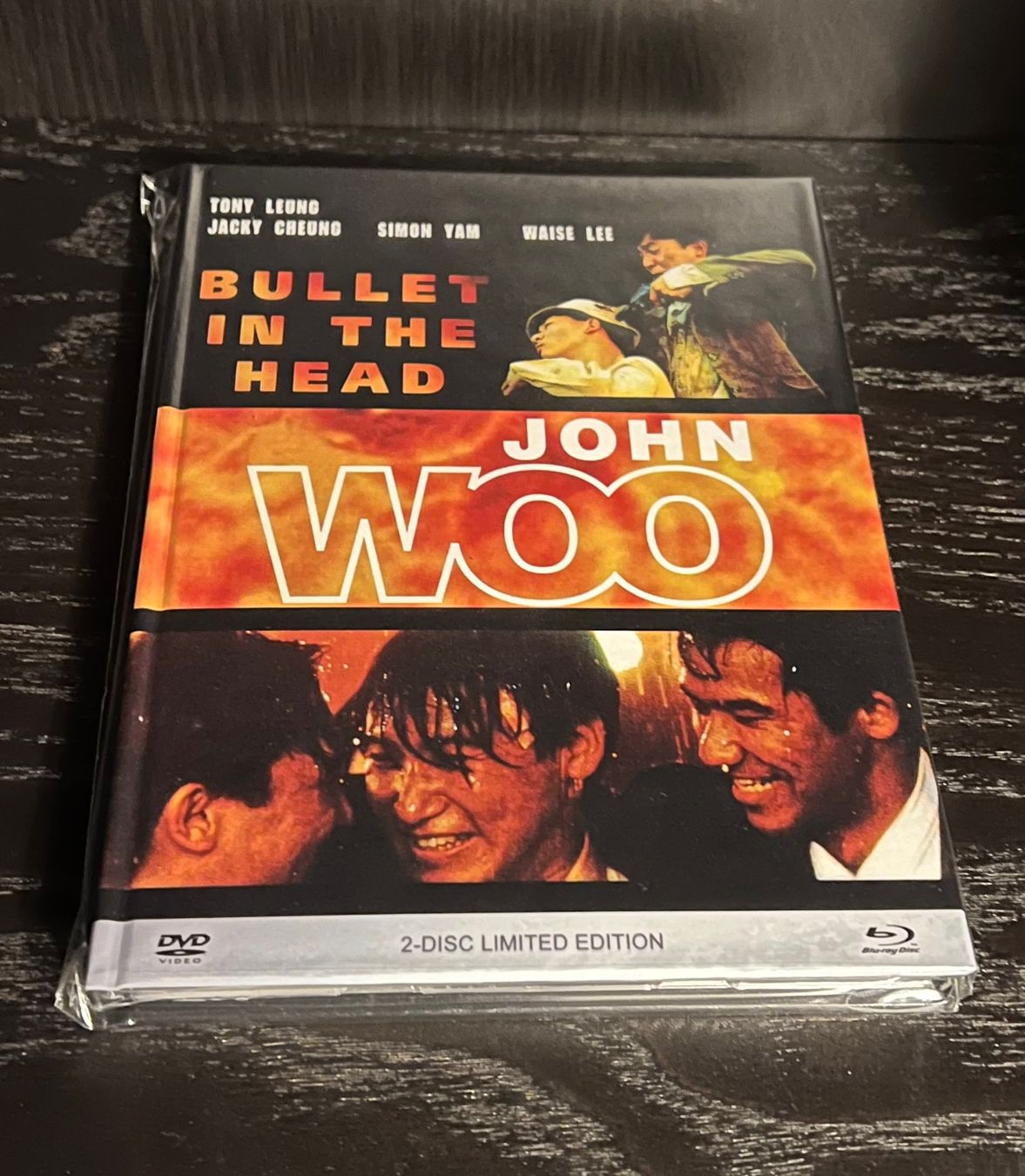 Tutti i DVDs: Bullet in the Head - John Woo - Mediabook – Nuovo (secondo la descrizione) da Flawil venduto da NiceT