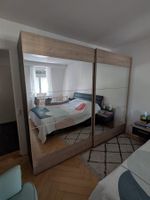Grosser Kleiderschrank mit Schiebetüren und Spiegeln 270 cm