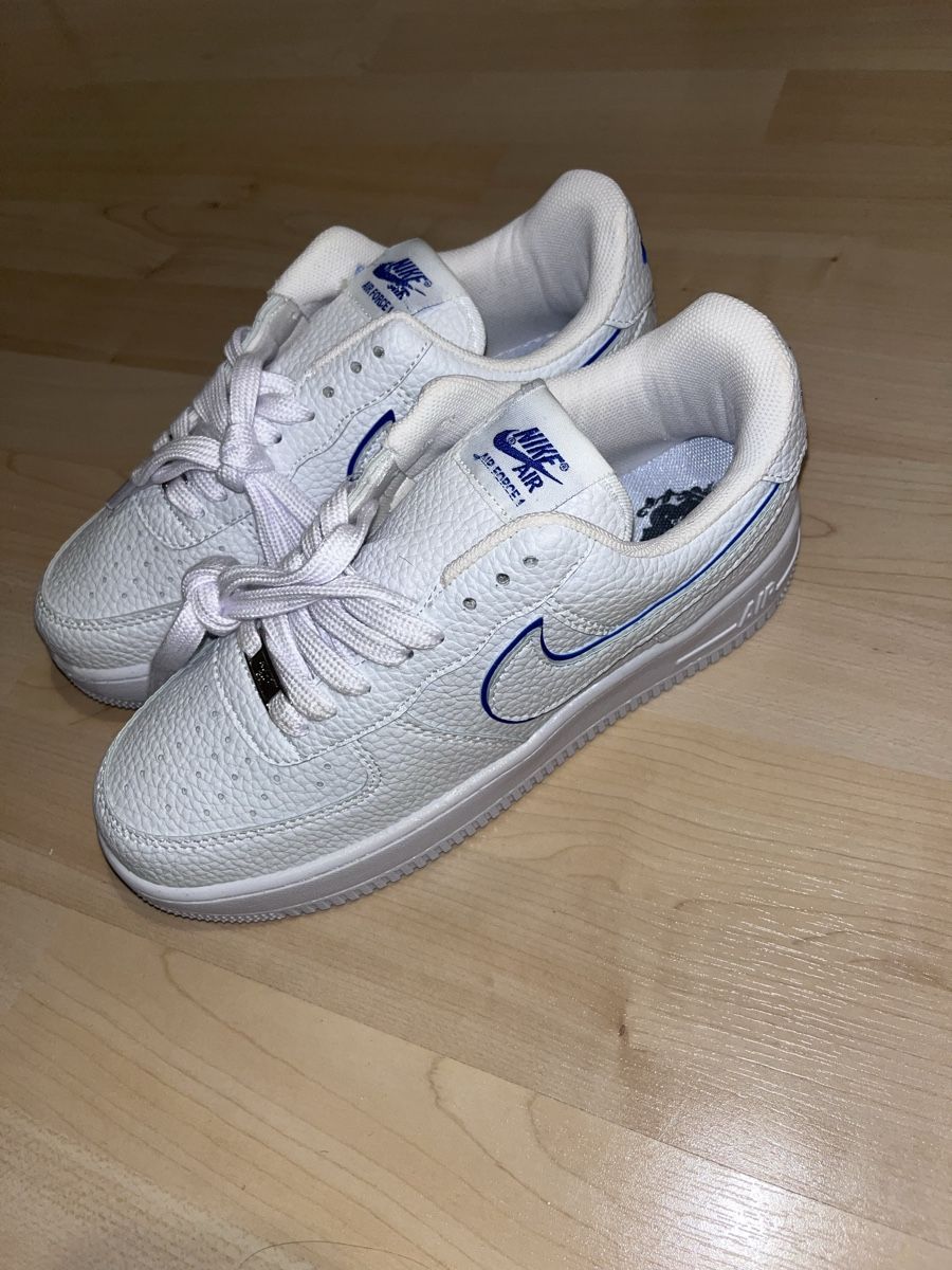 Nike Scarpe da uomo: Nike Air Force – Nuovo (secondo la descrizione) da Uttwil venduto da kindziaks