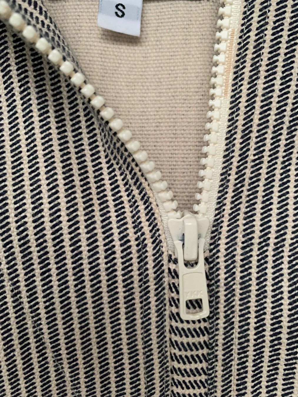Jacken: Zipper Hoodie – Gebraucht aus Basel von Romulusremus 1