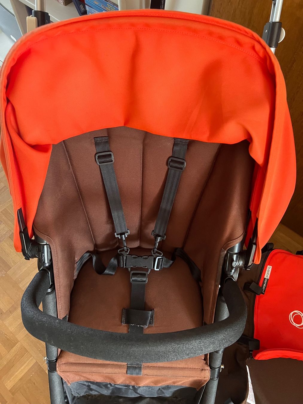 Bugaboo Carrozzine: Bugaboo Cameleon mit viel Zubehör – Usato da Basel venduto da friceberg2 3