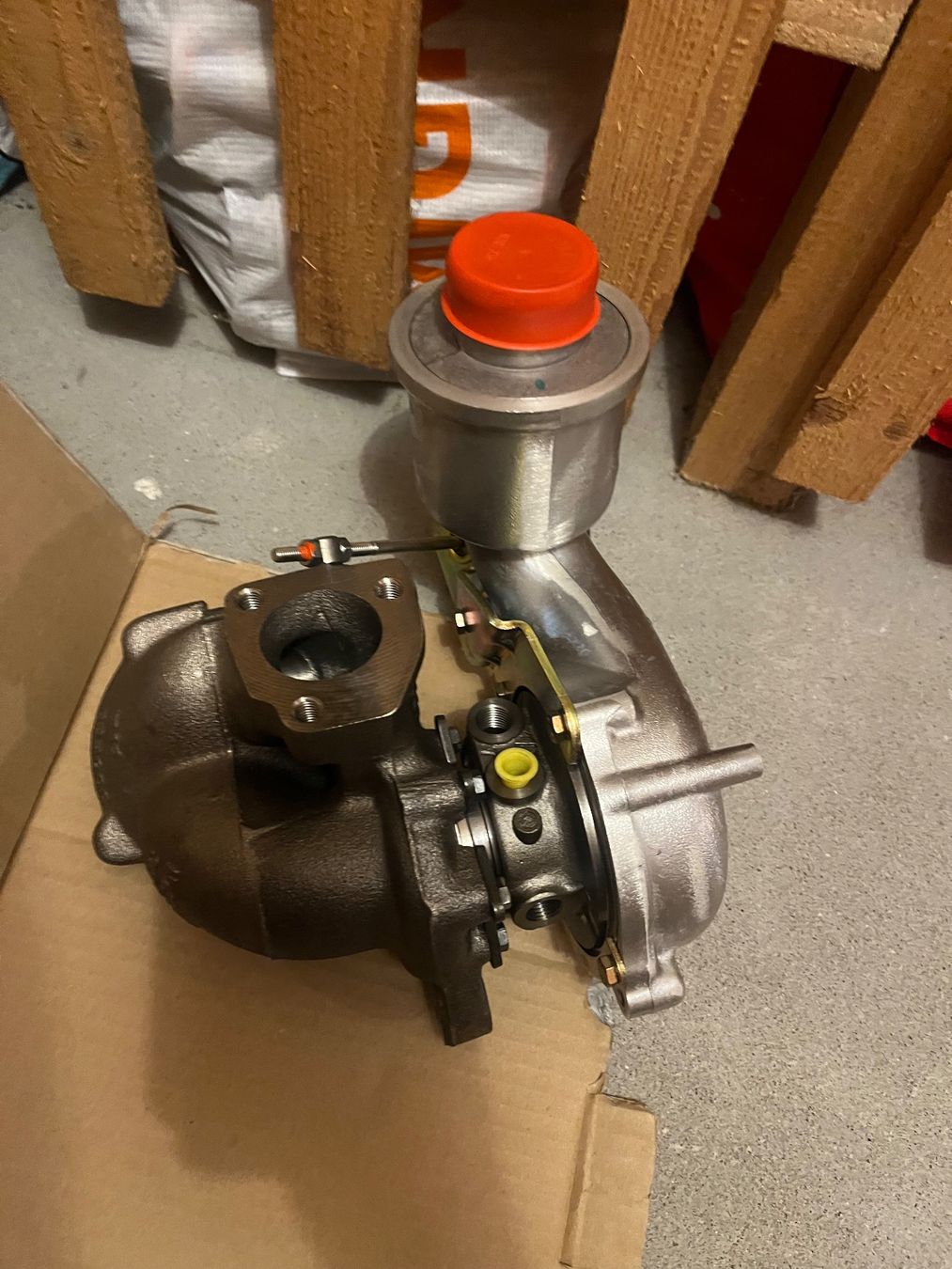 Toutes les pièces auto: Neu Turbolader 1.8 T – Neuf avec emballage d'origine à Bad Zurzach par BurimI05 1