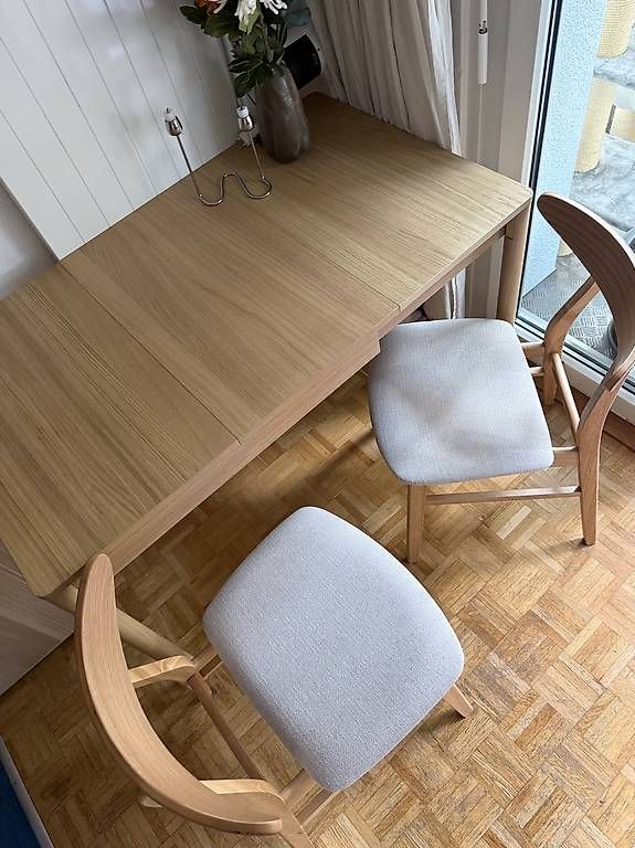 Tavoli: Ausziehbarer Esstisch mit Stühle – Usato da Basel venduto da Mawski 3