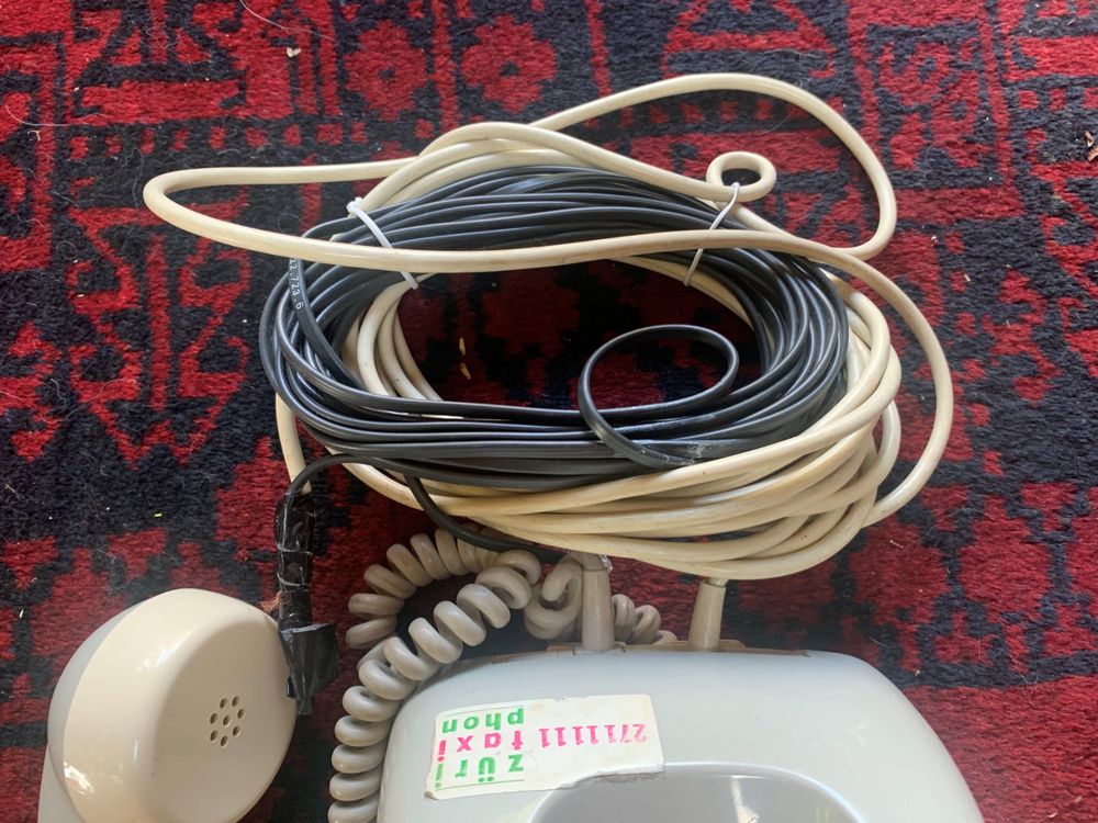 Altes PTT Tastentelefon 4