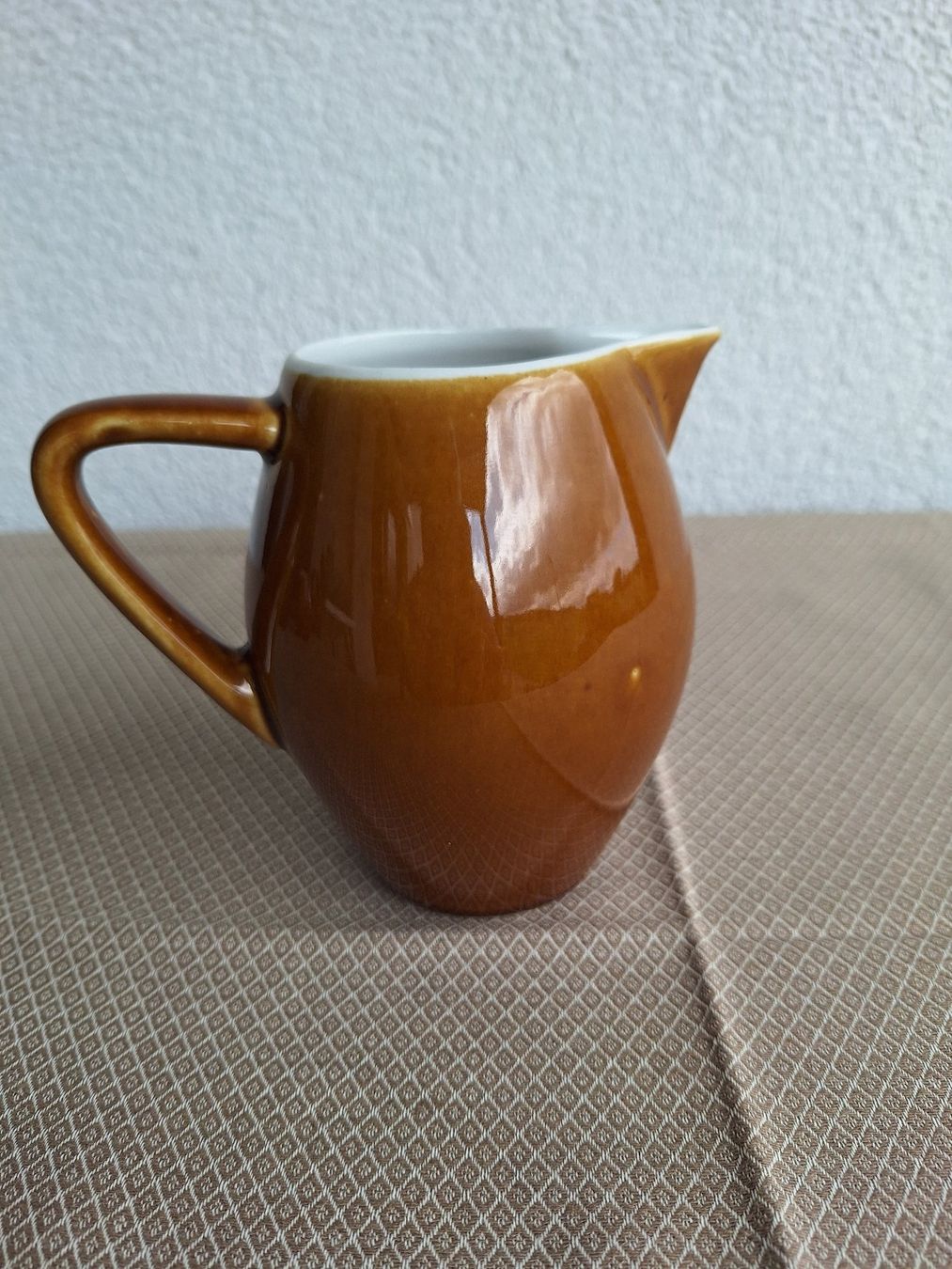 Rössler Caraffe: Rössler Milchkrug 0.5 l, braun – Usato da Altikon venduto da Fadb 2