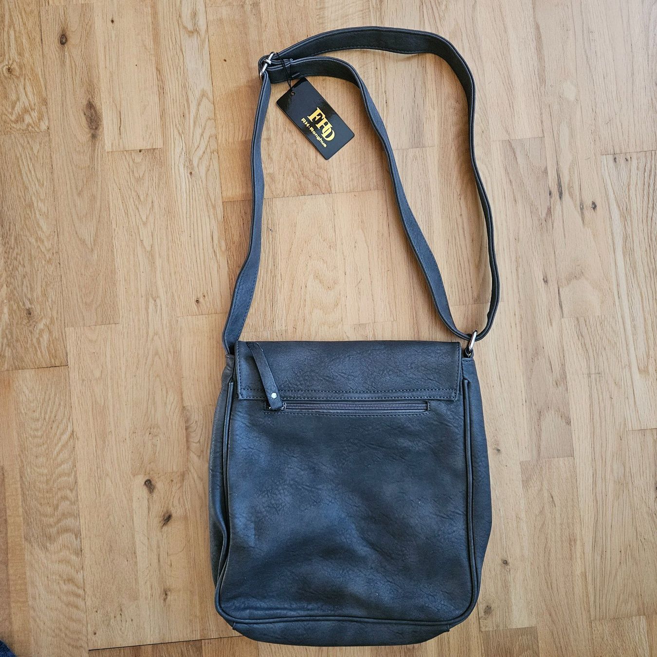 Borse da donna: Tasche mit Totenkopf-Applikation Anthrazit neu – Nuovo (secondo la descrizione) da St.Gallenkappel venduto da RocknSkull 4