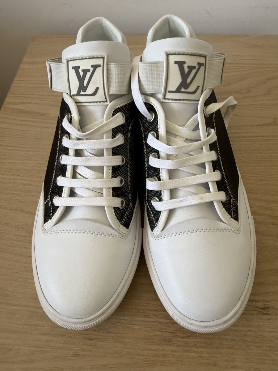 Louis Vuitton Chaussures hommes: Baskets Louis Vuitton – D'occasion à Vésenaz par NORA1325