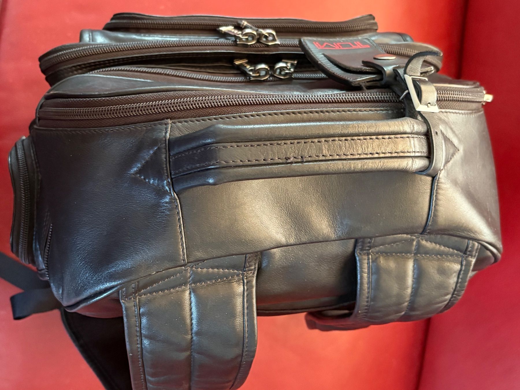 Tumi Sacs à dos: Echt Leder TUMI Rucksack – D'occasion à Oberweningen par Gerini 5
