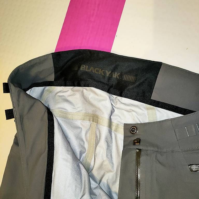 Pantaloni: Black Yak Skihosen Goretex – Usato da Ennetaach venduto da Sigrist 2