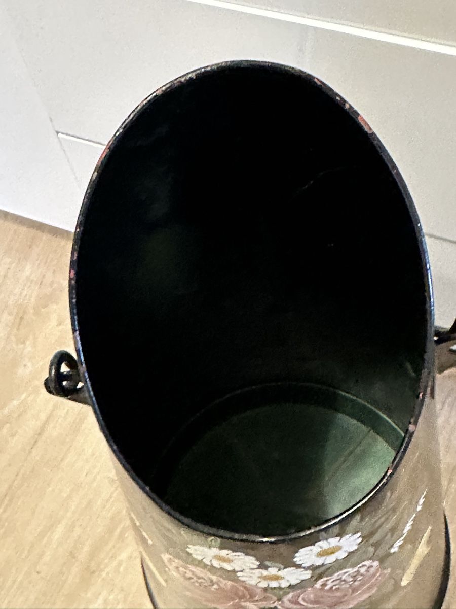 Sonstige Büroeinrichtungen: Schirmständer mit fantastischen Optik – Gebraucht aus Basel von Ivana_4 3