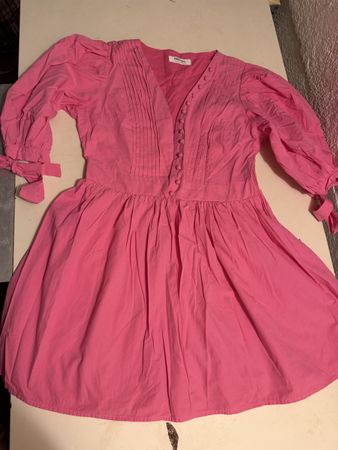 Showpo Kleid Pink Grösse 38 neuwertig