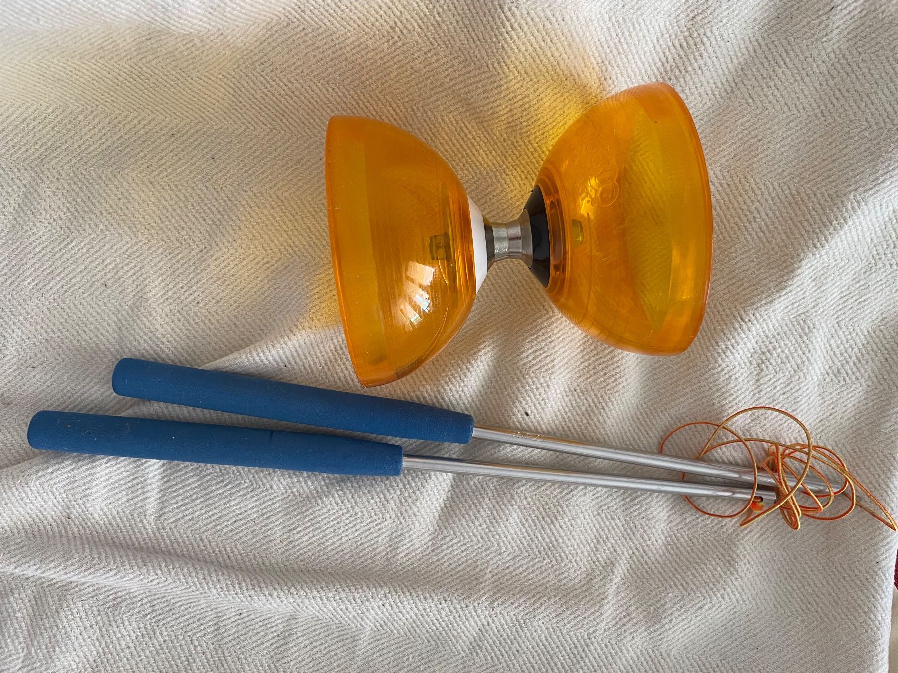 Jouets: Jugglux Diabolo – D'occasion à Männedorf par bluebird35