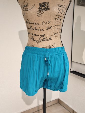 Sommer-Shorts türkis von Chicoree, Grösse S, neuwertig
