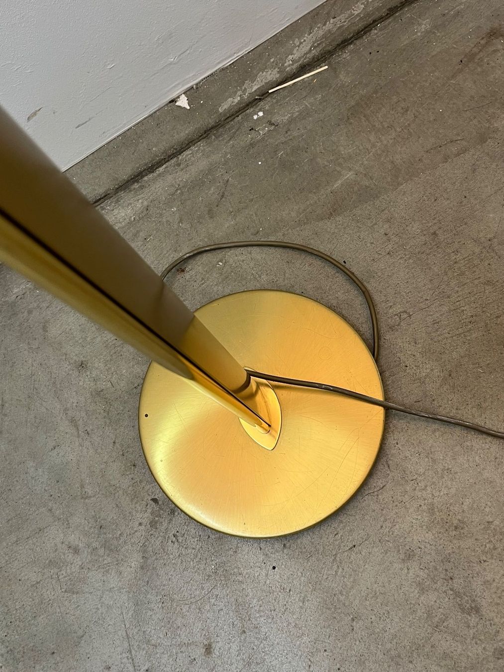 Lampen: JJS Designer Messing Halogenstehleuchte – Gebraucht aus Zürich von Levelart 4