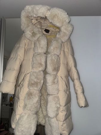 Winterjacke mit Pelzbesatz, Grösse L