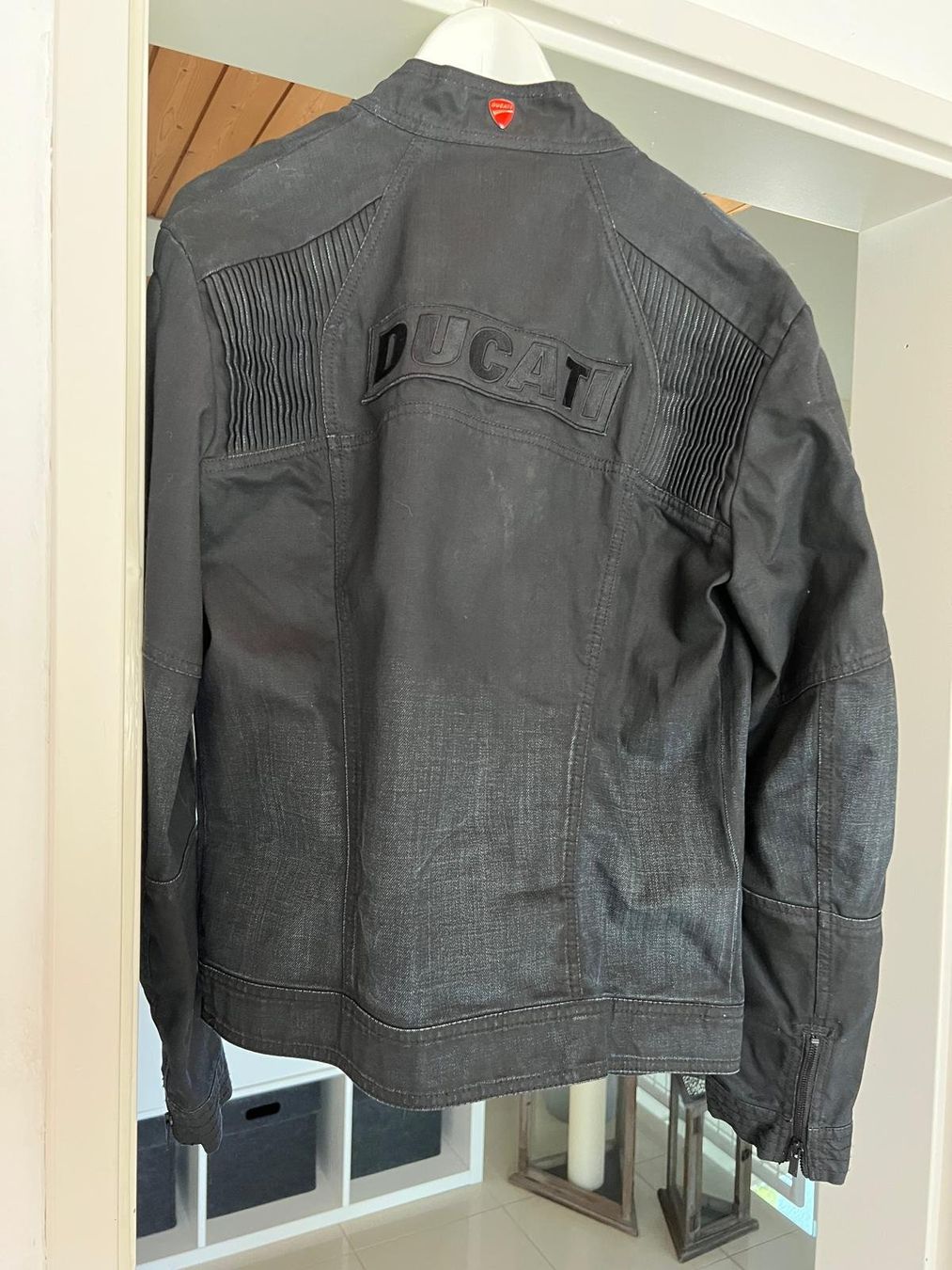 Jacken: Nike / Ducati Jeansjacke – Neu (gemäss Beschreibung) aus Hinwil von rkuoni