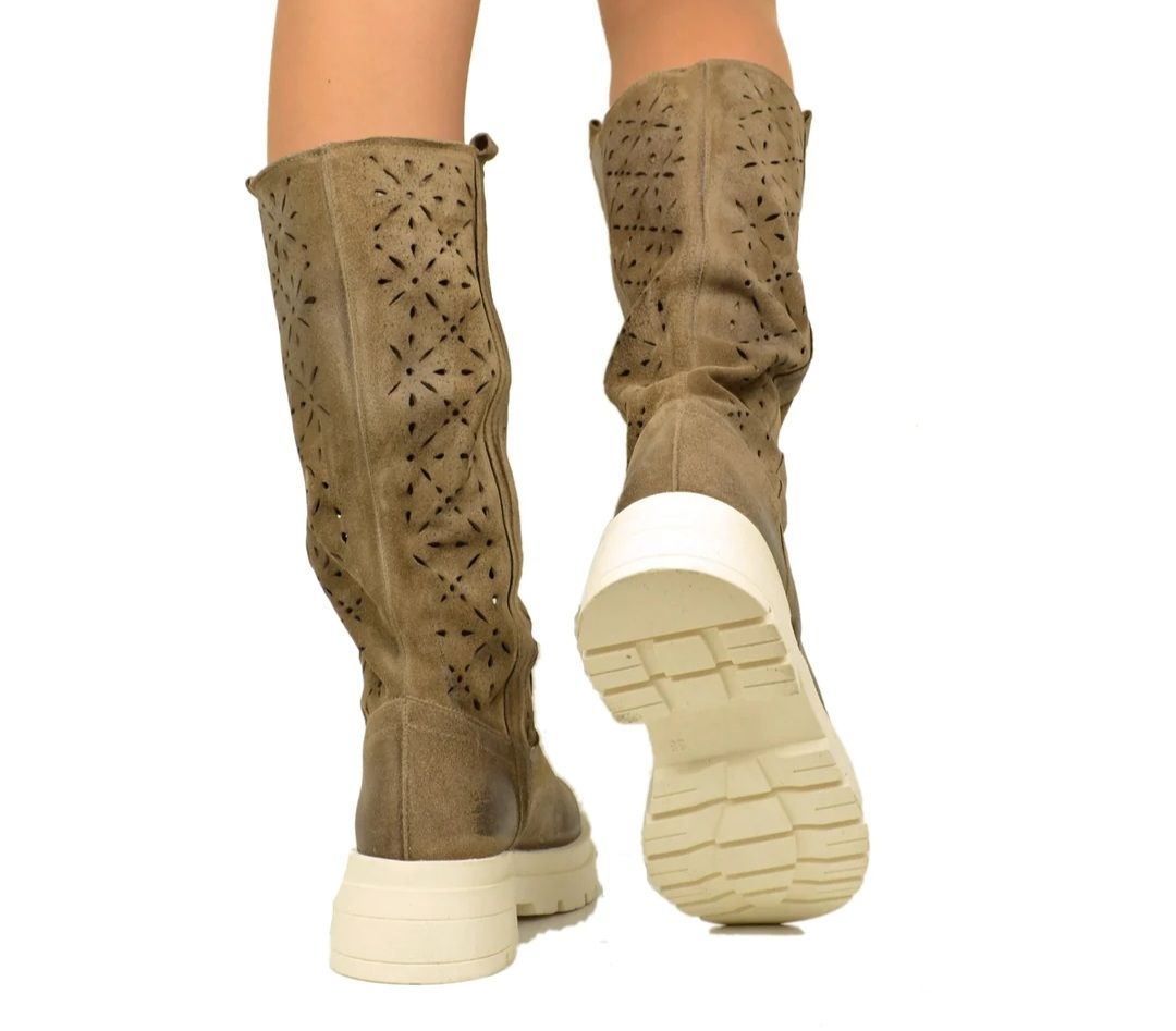 Scarpe da uomo: Perforierte Stiefel taupe Gr. 36 – Nuovo (secondo la descrizione) da Zürich venduto da stefanella 2
