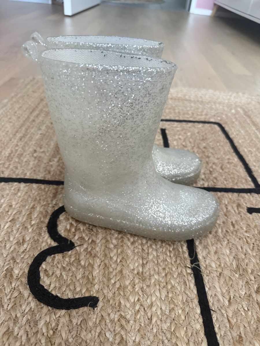 Lotti & Set di vestiti: Gummistiefel gr 30 – Usato da Lufingen venduto da FilipaPCD