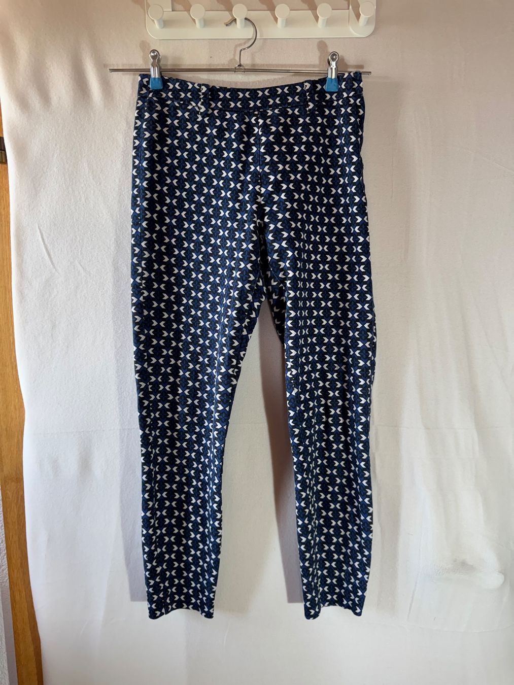 Hosen: Stoffhose von H&M Gr. 34 – Gebraucht aus Grosswangen von second_hand_dress