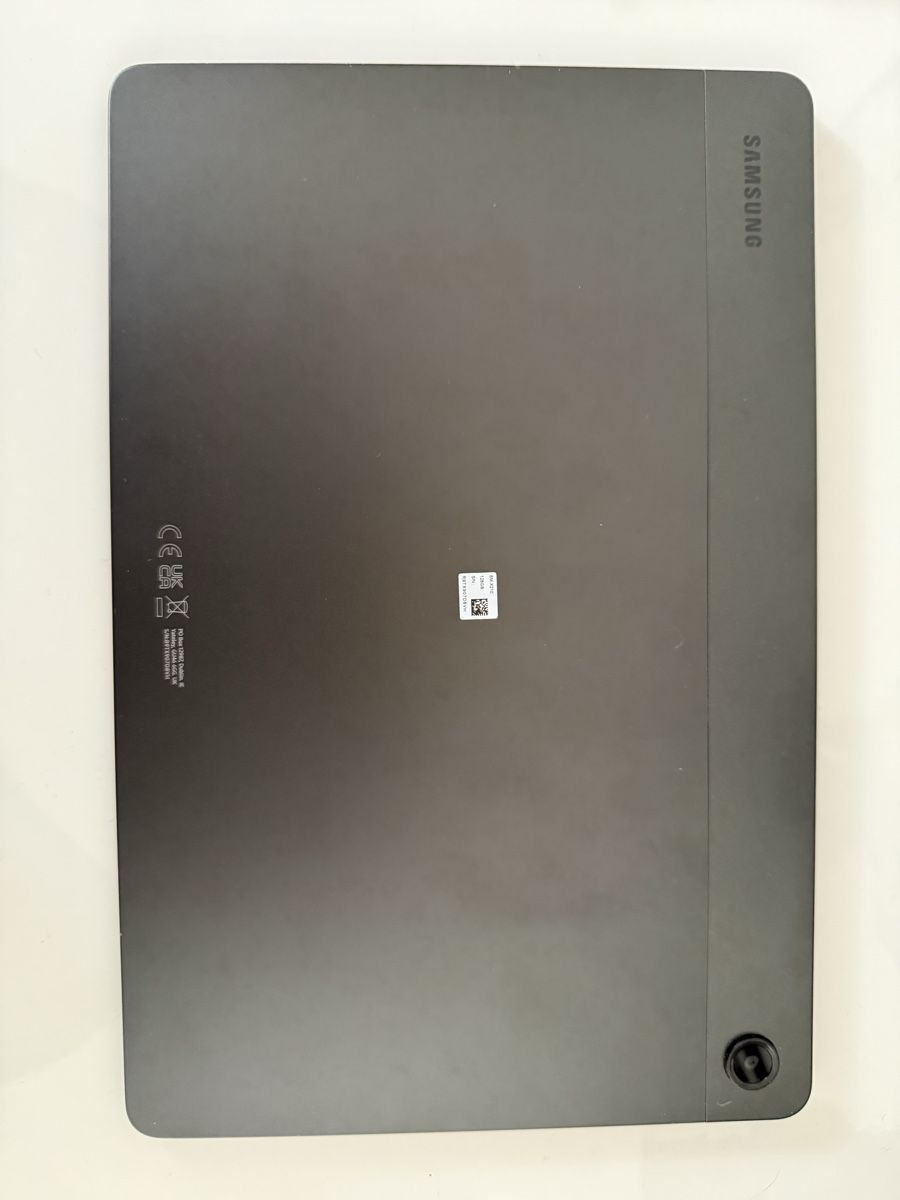 Samsung Tablet PC: Samsung pad A9 plus WiFi + keyboard – Nuovo (secondo la descrizione) da Zürich venduto da ste_2yyk 1