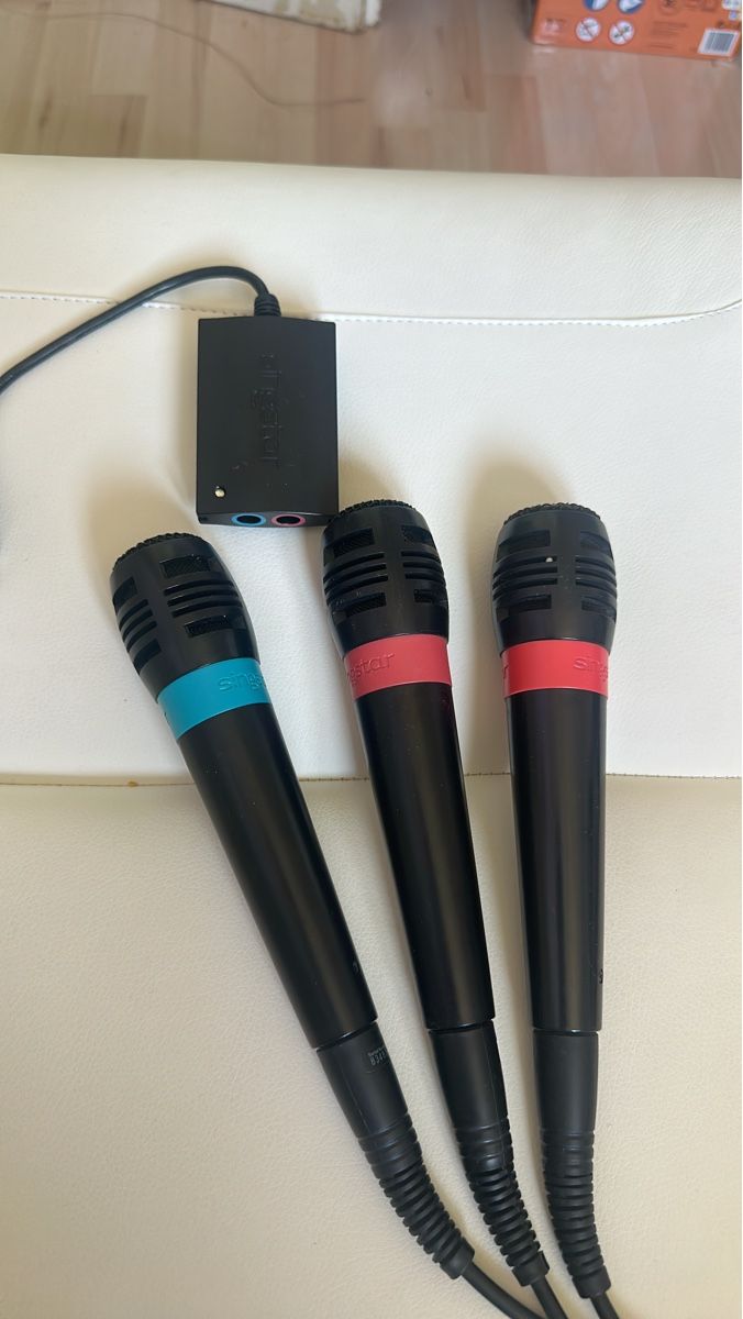 Sony Mikrofone: 3 PlayStation Mikrofone mit Klinkenadapter Schwarz – Gebraucht aus Menziken von Nixipixi