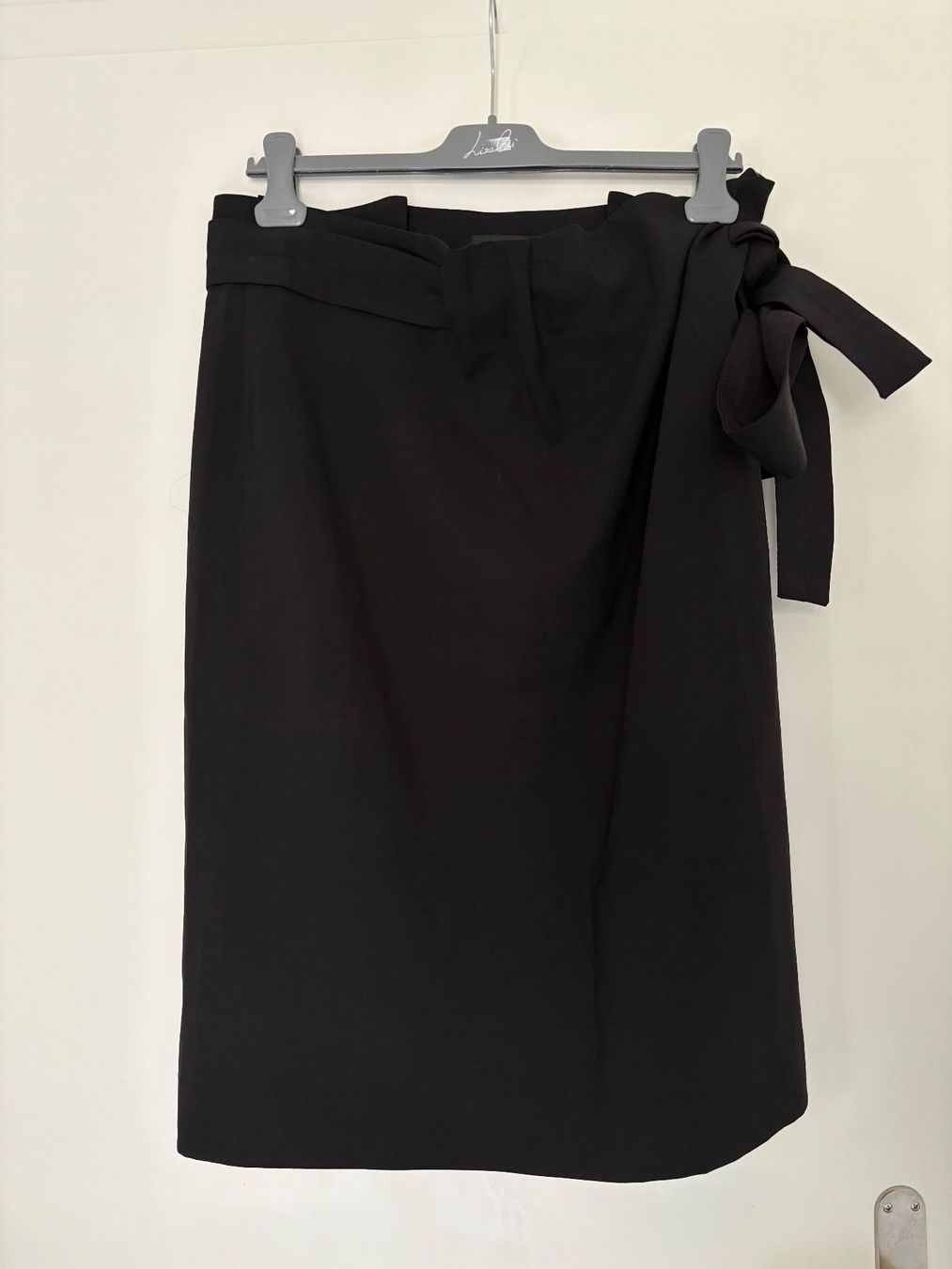 Cos Gonne: COS Skirt 68 % Wool size 34 – Usato da Muzzano venduto da Sidney_3
