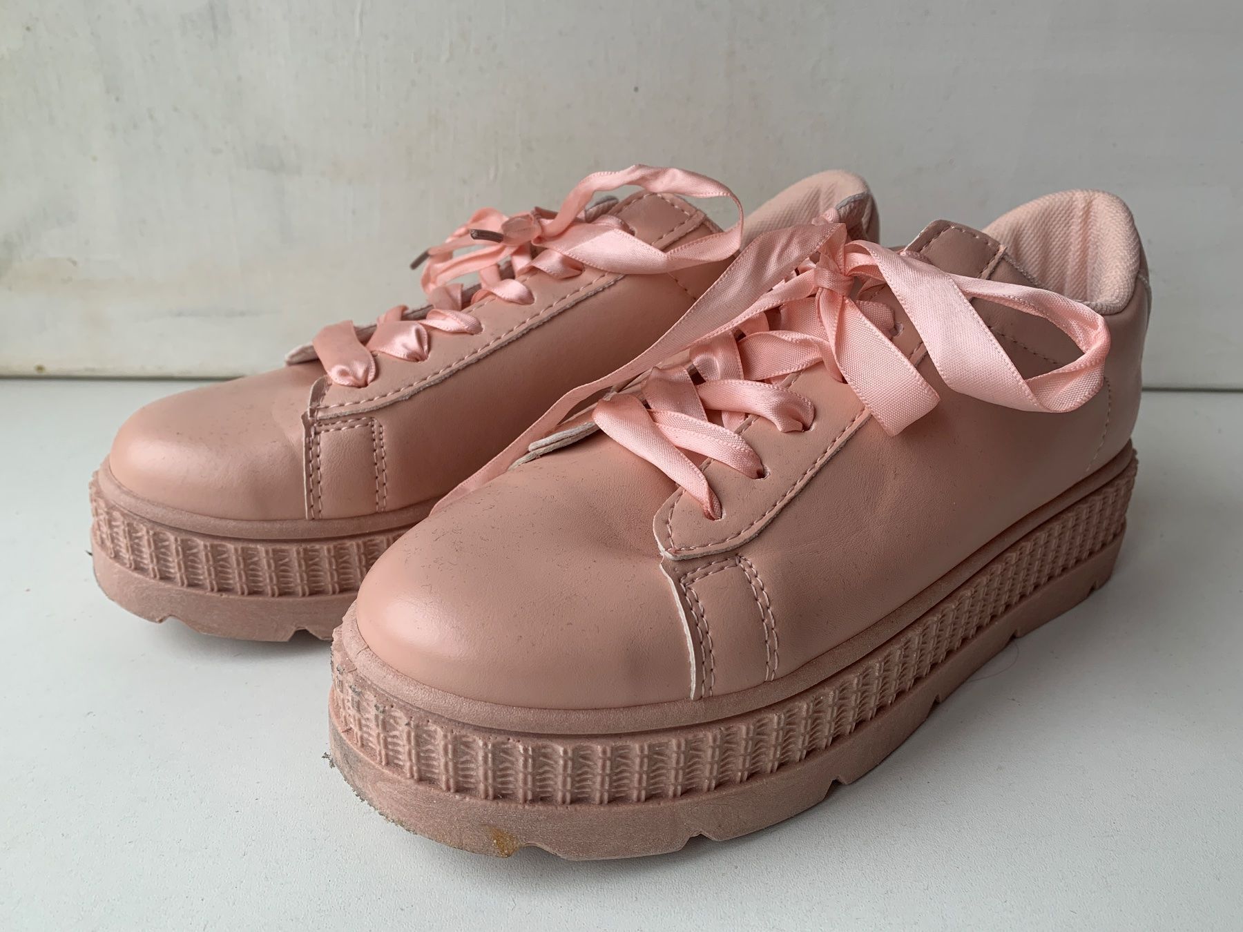 Puma Scarpe da donna: PUMA Schuh Turnschuh Sneakers EU 39 – Usato da Belp venduto da you-and-me