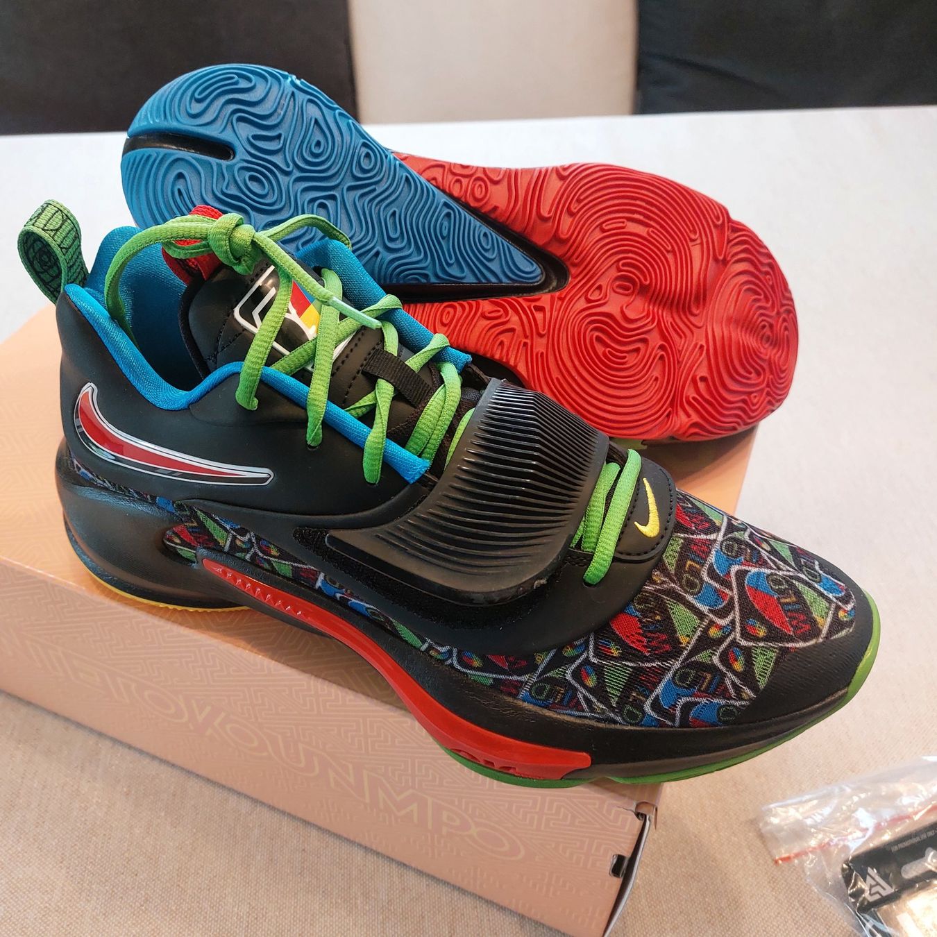 Jordan Scarpe da uomo: Jordan Gr.45 Original – Nuovo e nell'imballaggio originale da uzwil venduto da Cama1