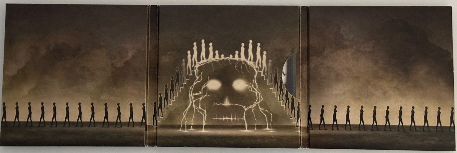 CD: Muse - Drones - CD Album – Usato da Geuensee venduto da dmi_hdp9 1