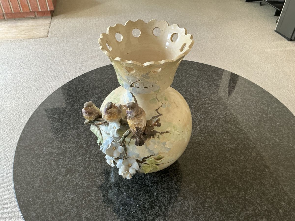 Vase & Récipients: Antike Vase mit Vogelfiguren – D'occasion à Oberwil BL par 400_p2wn 1